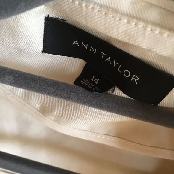 Ann Taylor Boxy Fashionable Light Jacket - Picture 3 of 6